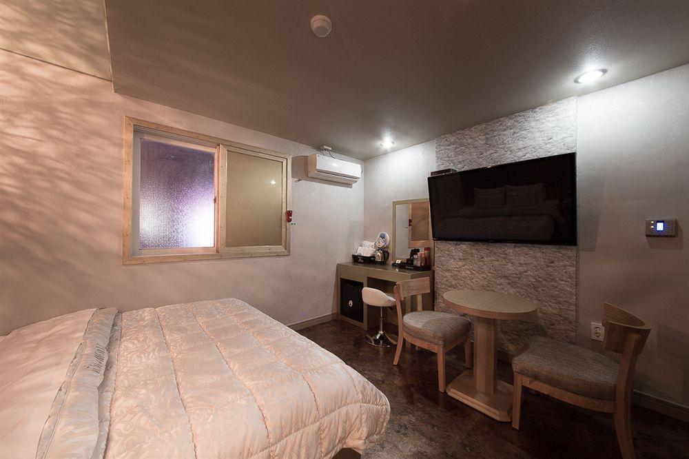 Hotel JUNE Haeundae Busan Buitenkant foto